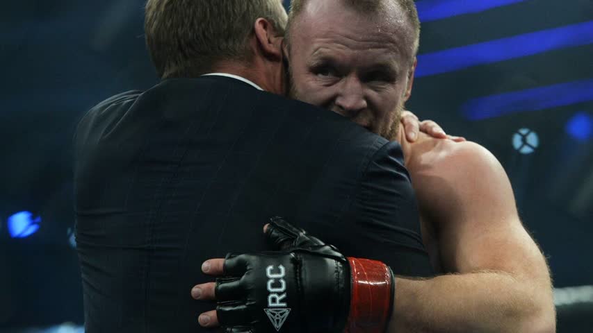 Фото - Шлеменко ответил оскорбившему россиян американскому бойцу UFC