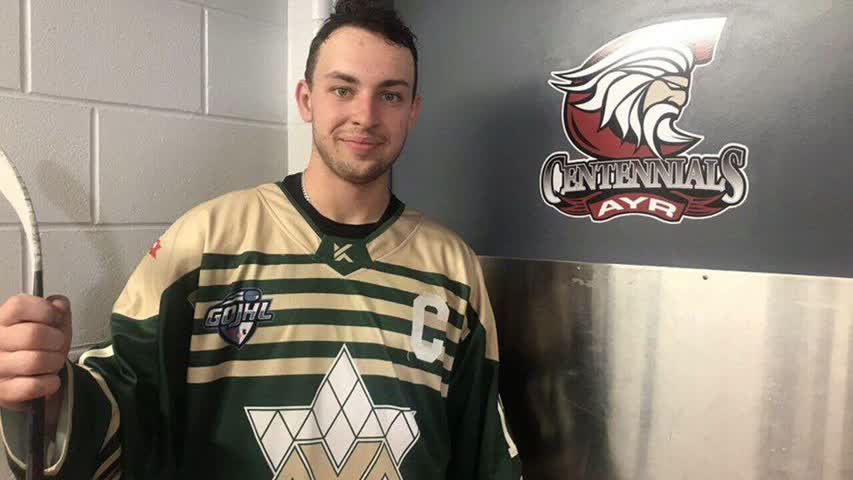 Фото - 20-летний канадский хоккеист умер во время матча